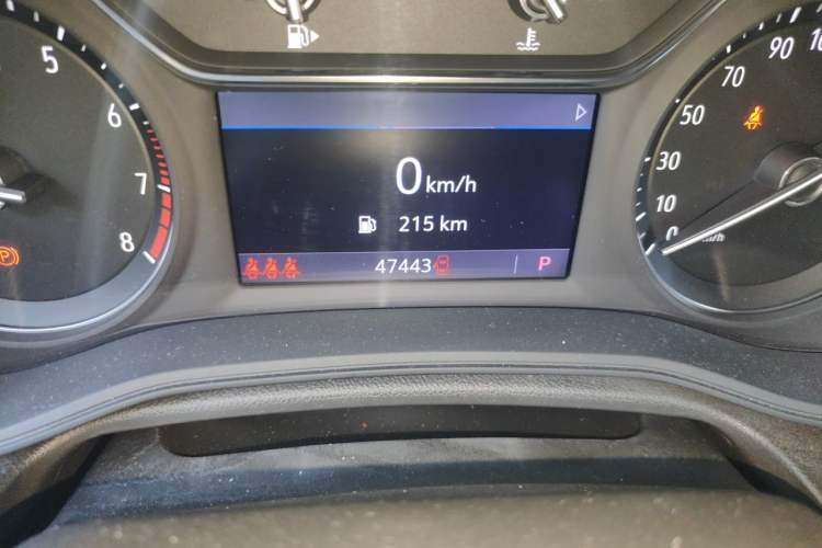 Used Buick Regal 2022 552T Smart Edition Odometer Close Up