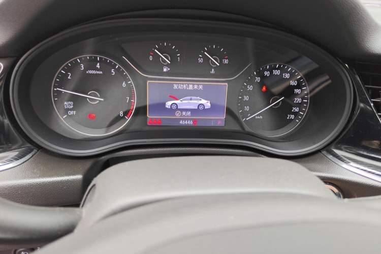 Used Buick Regal 2022 552T Smart Edition Odometer Close Up