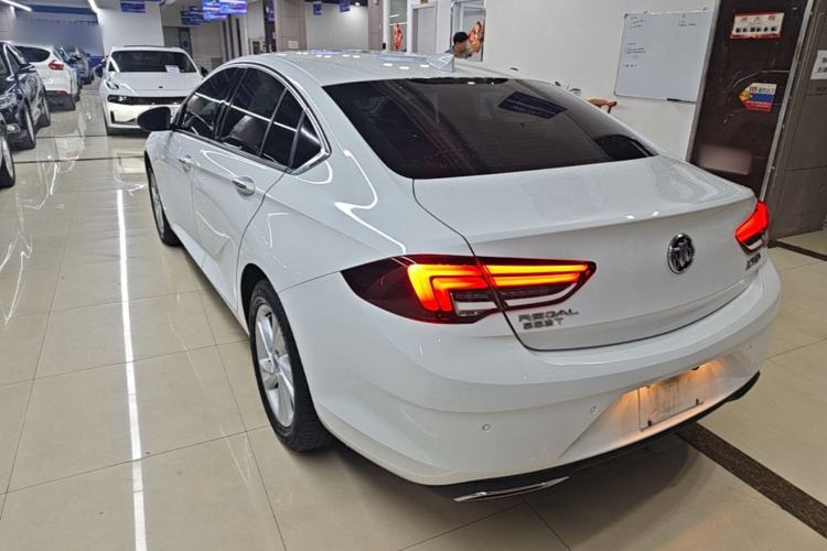 Used Buick Regal 2022 552T Smart Edition Rear Left 45 Deg