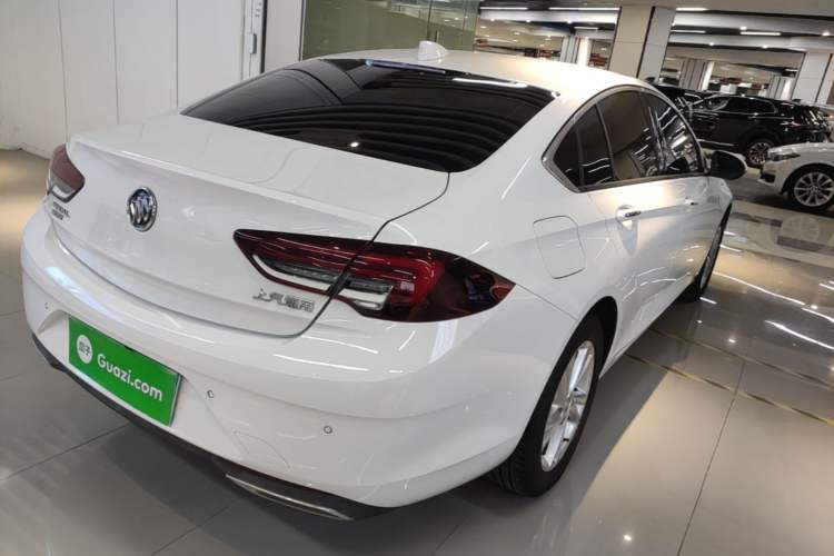 Used Buick Regal 2022 552T Smart Edition Rear Right 45 Deg