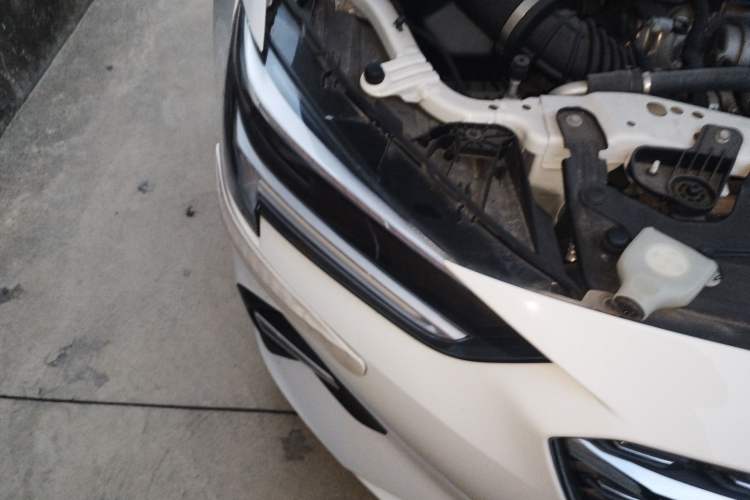 Used Buick Regal 2022 552T Smart Edition Right Front Headlight