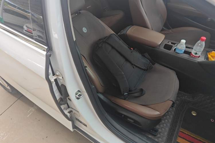 Used Buick Regal 2022 552T Smart Edition Right Front Seat