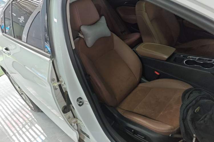 Used Buick Regal 2022 552T Smart Edition Right Front Seat