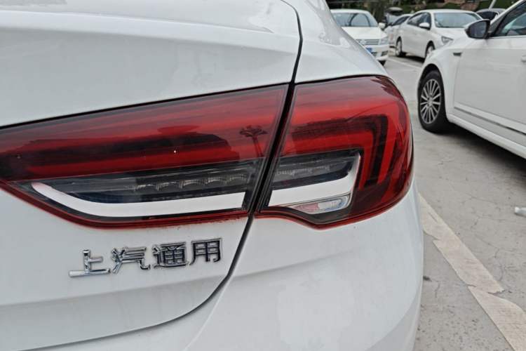 Used Buick Regal 2022 552T Smart Edition Right Rear Taillight