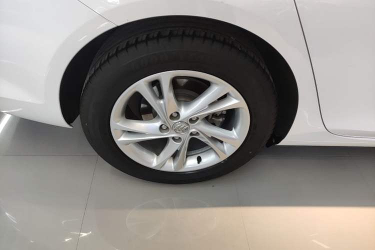 Used Buick Regal 2022 552T Smart Edition Right Rear Wheel Hub