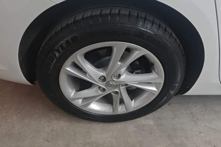 Used Buick Regal 2022 552T Smart Edition Right Rear Wheel Hub