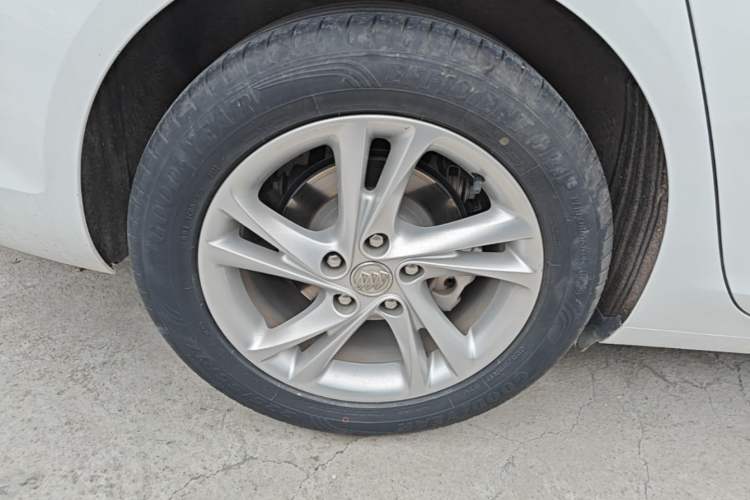 Used Buick Regal 2022 552T Smart Edition Right Rear Wheel Hub