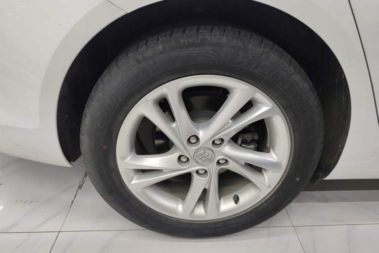 Used Buick Regal 2022 552T Smart Edition Right Rear Wheel Hub