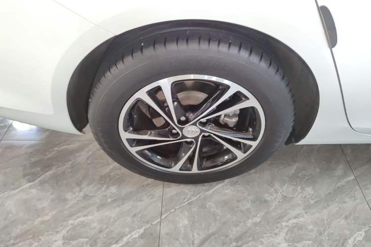 Used Buick Regal 2022 552T Smart Edition Right Rear Wheel Hub