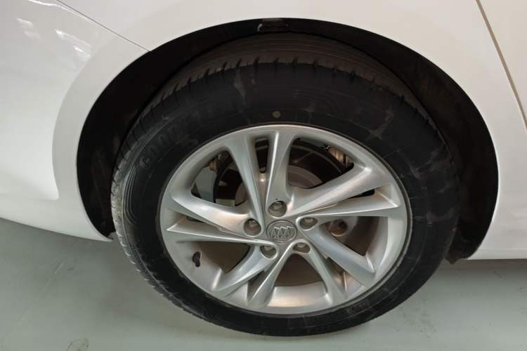 Used Buick Regal 2022 552T Smart Edition Right Rear Wheel Hub