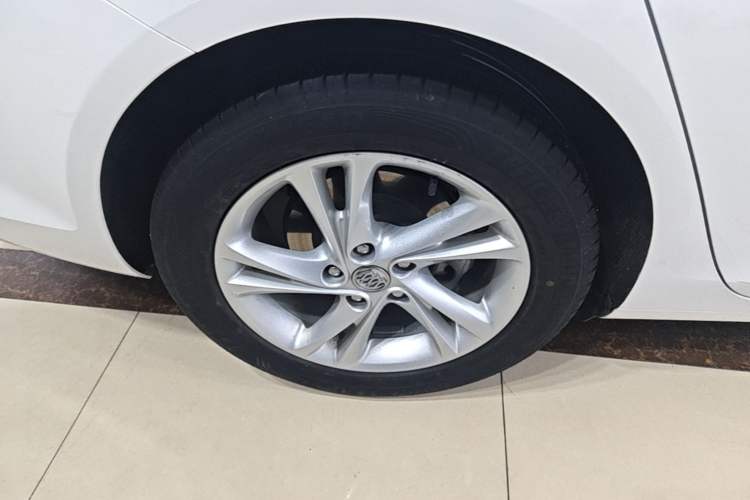 Used Buick Regal 2022 552T Smart Edition Right Rear Wheel Hub