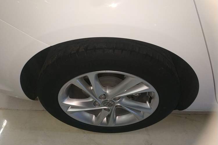 Used Buick Regal 2022 552T Smart Edition Right Rear Wheel Hub