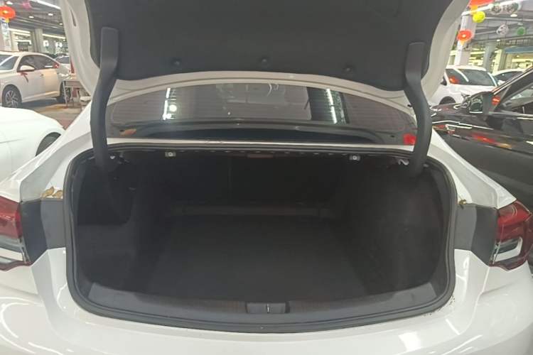Used Buick Regal 2022 552T Smart Edition Trunk