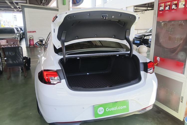 Used Buick Regal 2022 552T Smart Edition Trunk