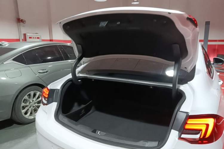 Used Buick Regal 2022 652T Smart Enjoyment Version Trunk