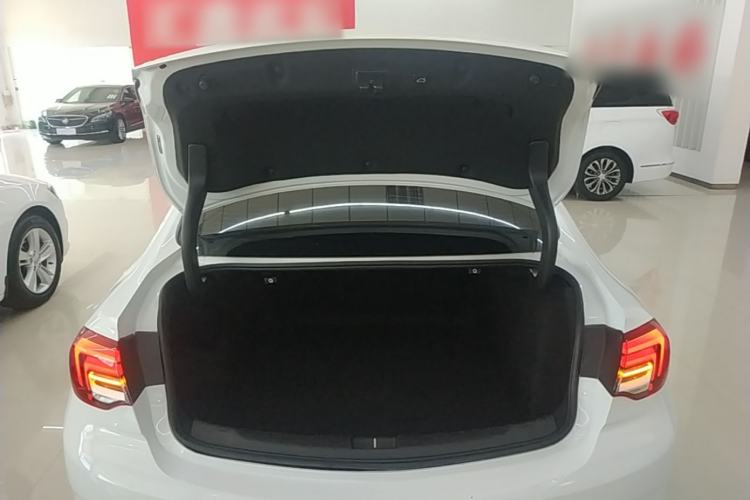Used Buick Regal 2022 552T Smart Edition Trunk