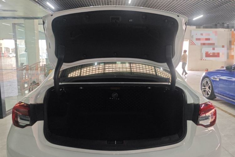 Used Buick Regal 2022 552T Smart Edition Trunk
