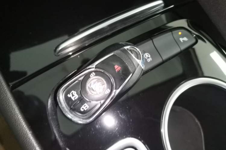 Used Buick Regal 2022 552T Smart Edition Vehicle Key