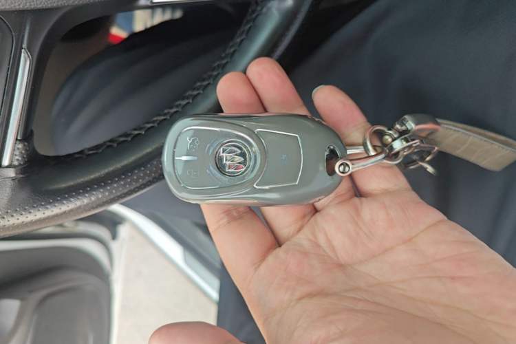 Used Buick Regal 2022 552T Smart Edition Vehicle Key