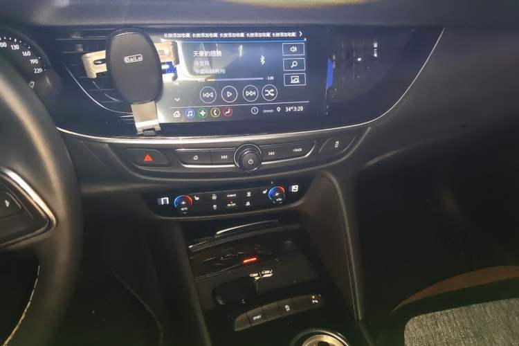 Used Buick Regal 2023 552T Smart Enjoyment Version Audio And AC Panel