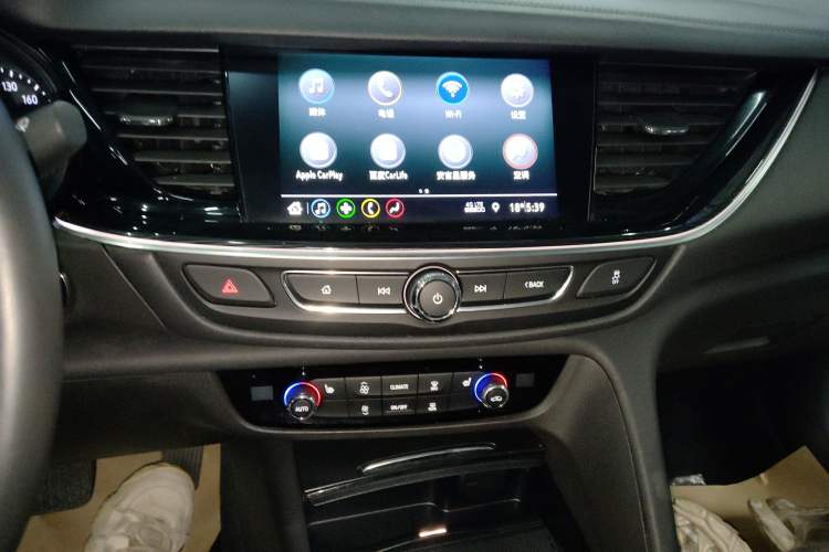 Used Buick Regal 2023 552T Smart Enjoyment Version Audio And AC Panel