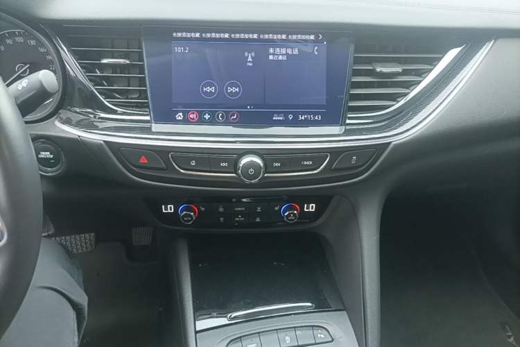 Used Buick Regal 2023 552T Smart Enjoyment Version Audio And AC Panel