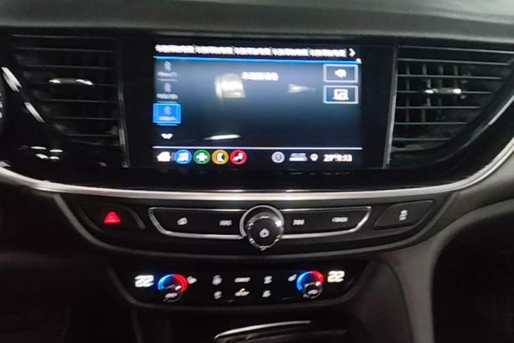 Used Buick Regal 2023 552T Smart Enjoyment Version Audio And AC Panel