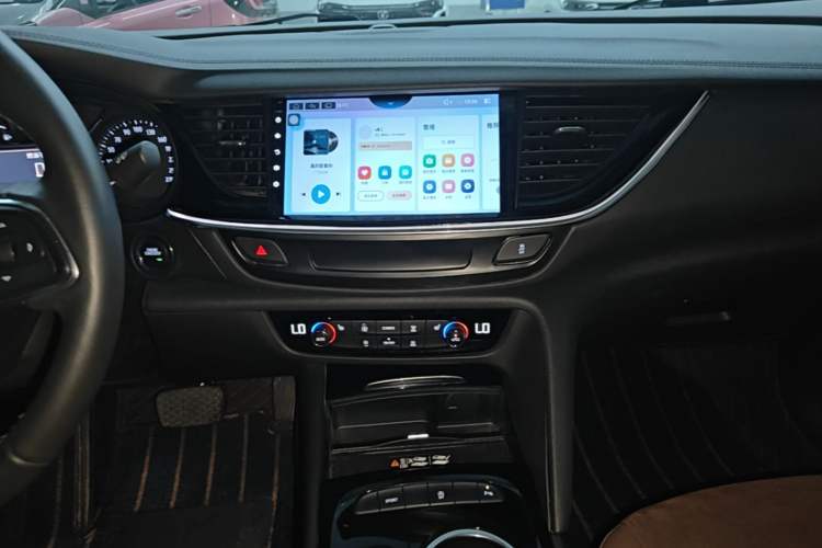Used Buick Regal 2023 552T Smart Enjoyment Version Audio And AC Panel