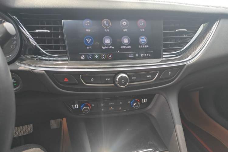 Used Buick Regal 2023 552T Smart Enjoyment Version Audio And AC Panel