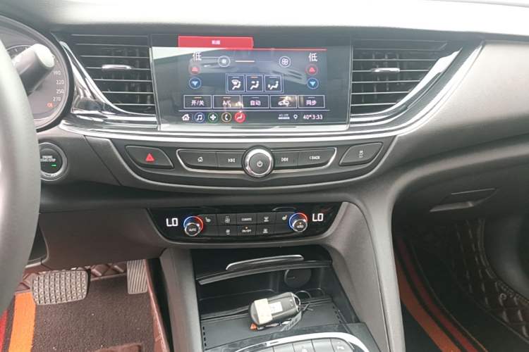 Used Buick Regal 2023 552T Smart Enjoyment Version Audio And AC Panel