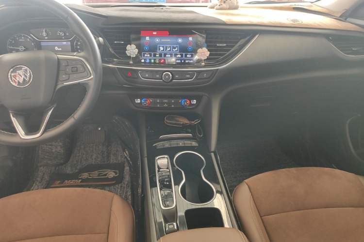 Used Buick Regal 2023 552T Smart Enjoyment Version Audio And AC Panel