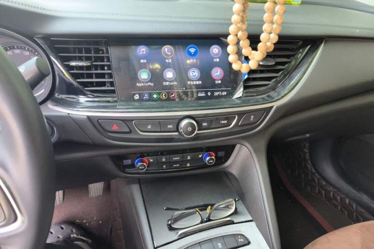 Used Buick Regal 2023 552T Smart Enjoyment Version Audio And AC Panel
