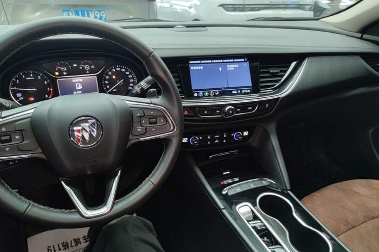 Used Buick Regal 2023 552T Smart Enjoyment Version Audio And AC Panel