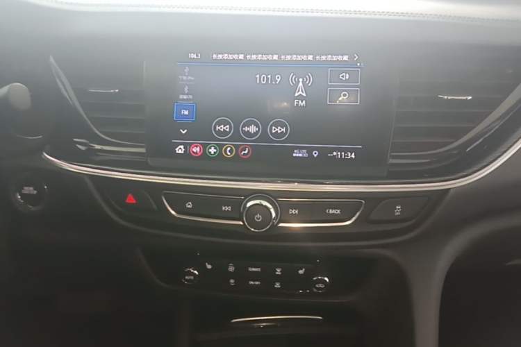 Used Buick Regal 2023 552T Smart Enjoyment Version Audio And AC Panel