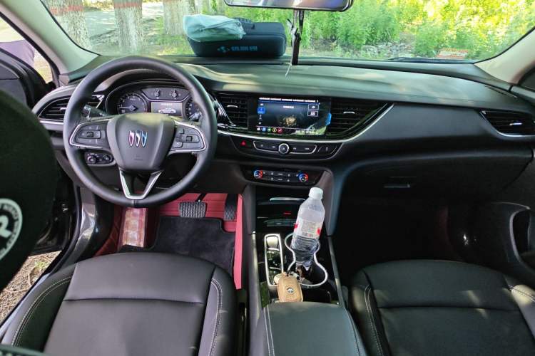 Used Buick Regal 2023 552T Smart Enjoyment Version Center Console