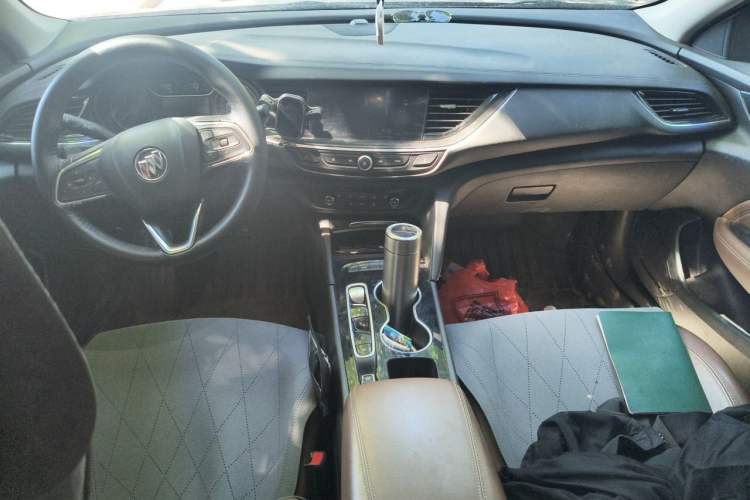 Used Buick Regal 2023 552T Smart Enjoyment Version Center Console