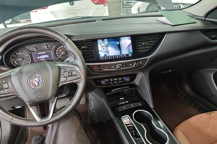 Used Buick Regal 2023 552T Smart Enjoyment Version Center Console