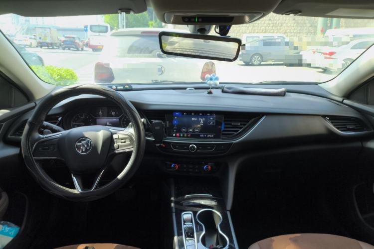 Used Buick Regal 2023 552T Smart Enjoyment Version Center Console
