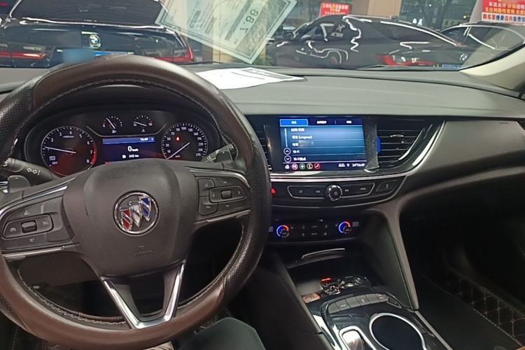 Used Buick Regal 2023 552T Smart Enjoyment Version Center Console