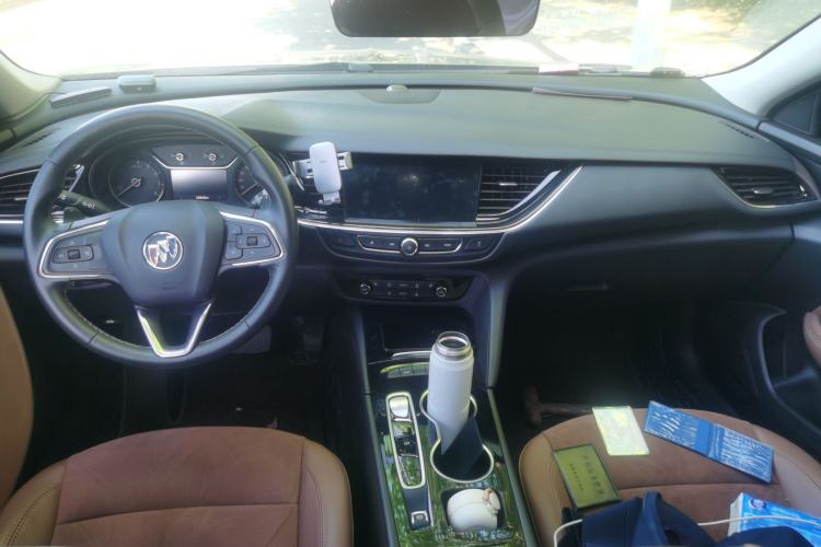 Used Buick Regal 2023 552T Smart Enjoyment Version Center Console