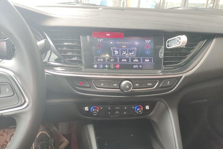 Used Buick Regal 2023 552T Smart Enjoyment Version Center Console