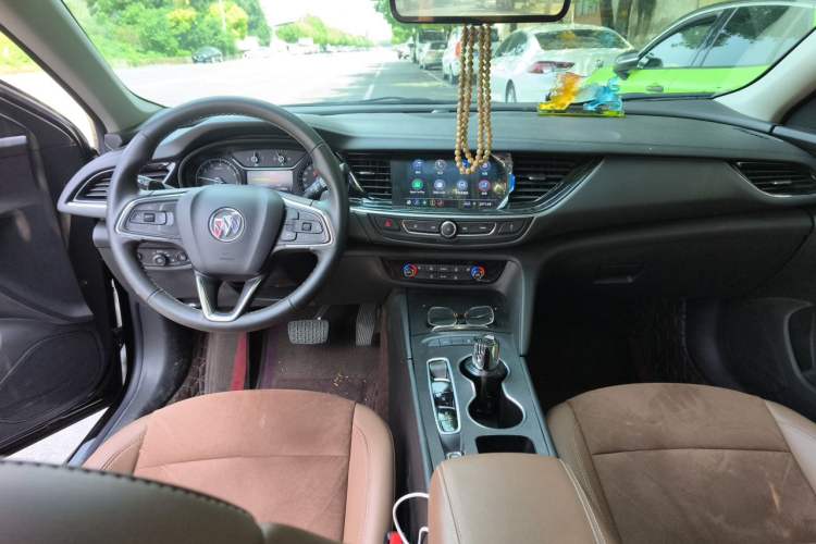 Used Buick Regal 2023 552T Smart Enjoyment Version Center Console
