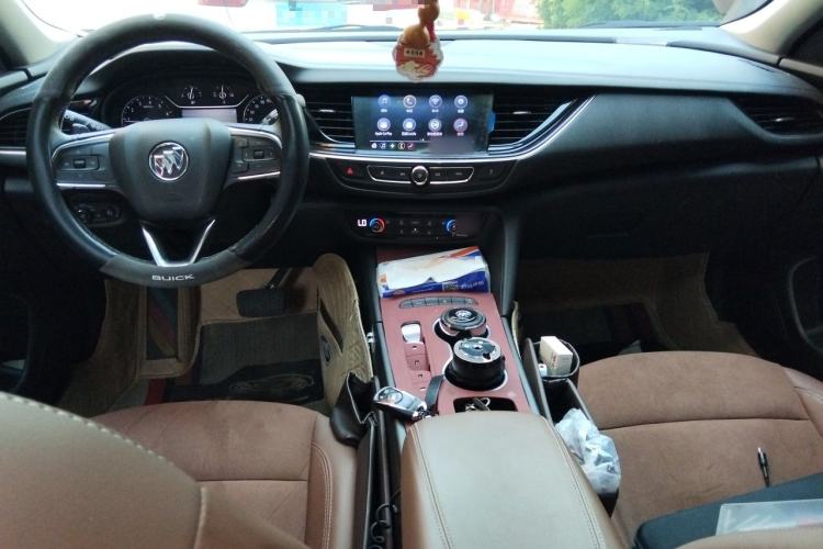 Used Buick Regal 2023 552T Smart Enjoyment Version Center Console