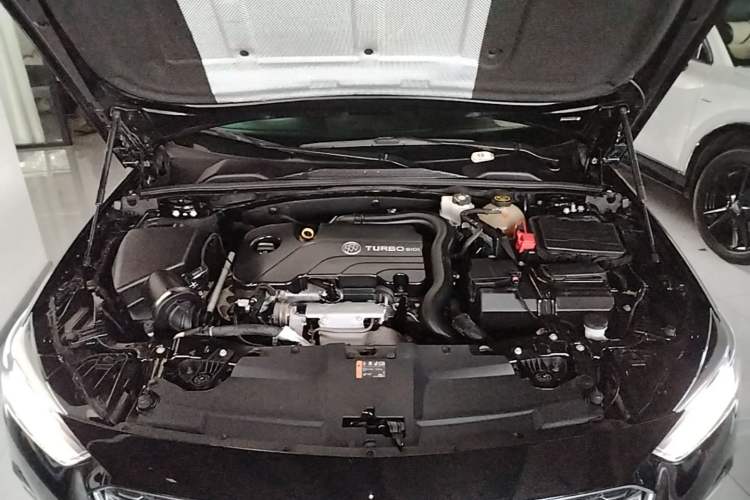 Used Buick Regal 2023 552T Smart Enjoyment Version Engine Bay