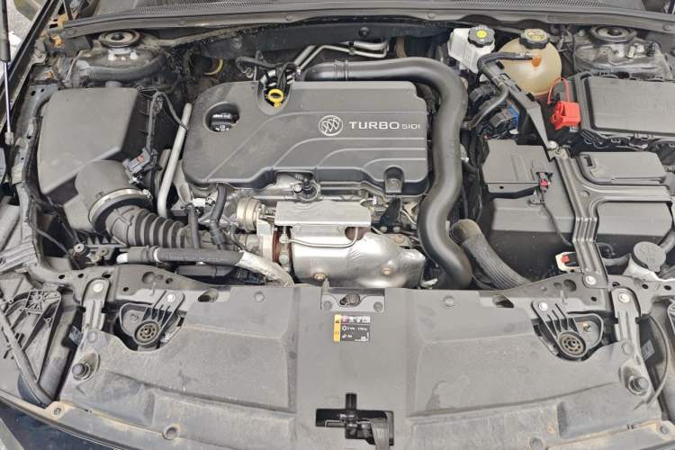 Used Buick Regal 2023 552T Smart Enjoyment Version Engine Bay