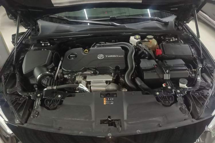 Used Buick Regal 2023 552T Smart Enjoyment Version Engine Bay