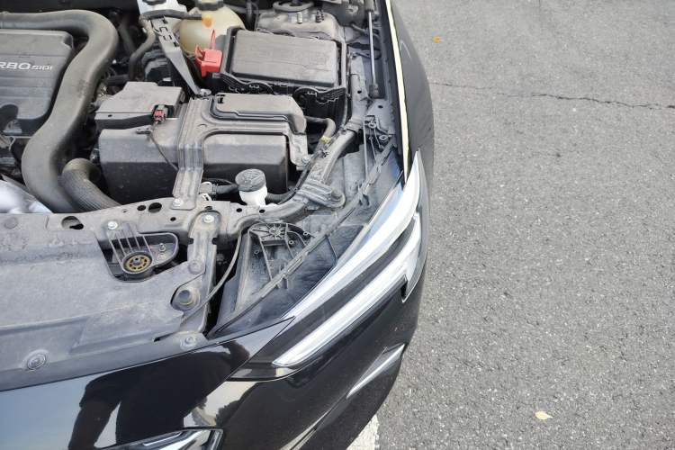 Used Buick Regal 2023 552T Smart Enjoyment Version Engine Bay Left