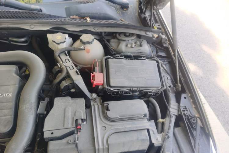Used Buick Regal 2023 552T Smart Enjoyment Version Engine Bay Left