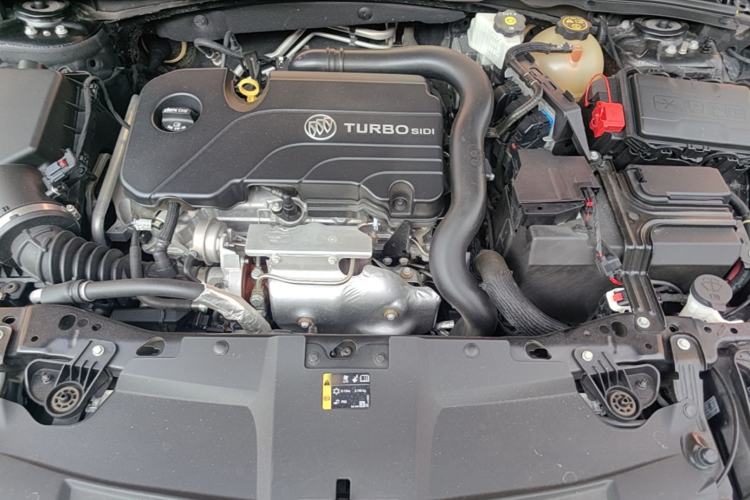 Used Buick Regal 2023 552T Smart Enjoyment Version Engine Bay