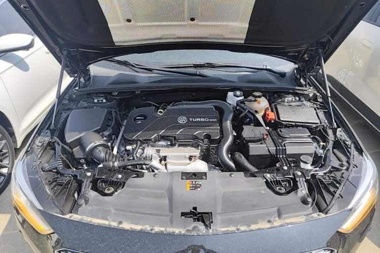 Used Buick Regal 2023 552T Smart Enjoyment Version Engine Bay